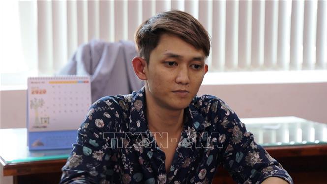 Trong ảnh: Các đối tượng trong đường dây vận chuyển, mua bán trái phép chất ma túy bị bắt giữ. Ảnh: Thanh Tân - TTXVN