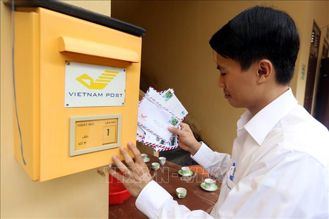 Trong ảnh: Bưu điện thị trấn Trường Sa. Ảnh: Danh Lam – TTXVN