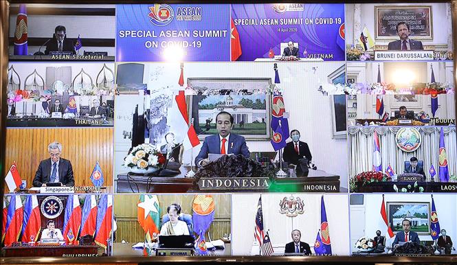 Photo: Indonesian President Joko Widodo speaks at the Summit. VNA Photo: Thống Nhất