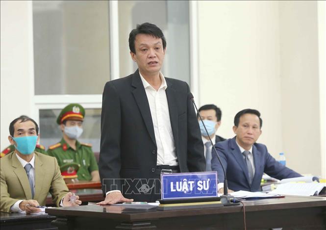 Trong ảnh: Luật sư bào chữa cho bị cáo Nguyễn Bắc Son. Ảnh: Doãn Tấn - TTXVN