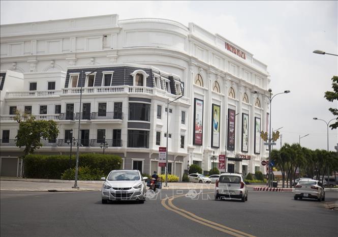 Trong ảnh: Trung tâm thương mại Vincom, phường Vĩnh Bảo, thành phố Rạch Giá. Ảnh: Hồng Đạt - TTXVN
