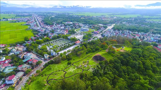 Trong ảnh: Di tích đồi A1 năm xưa nay đã được phủ xanh (ảnh tư liệu). Ảnh: Phan Tuấn Anh - TTXVN 