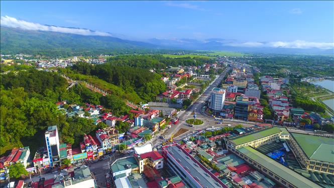 Trong ảnh: Thành phố Điện Biên Phủ đang trên đà phát triển (ảnh tư liệu). Ảnh: Phan Tuấn Anh - TTXVN 