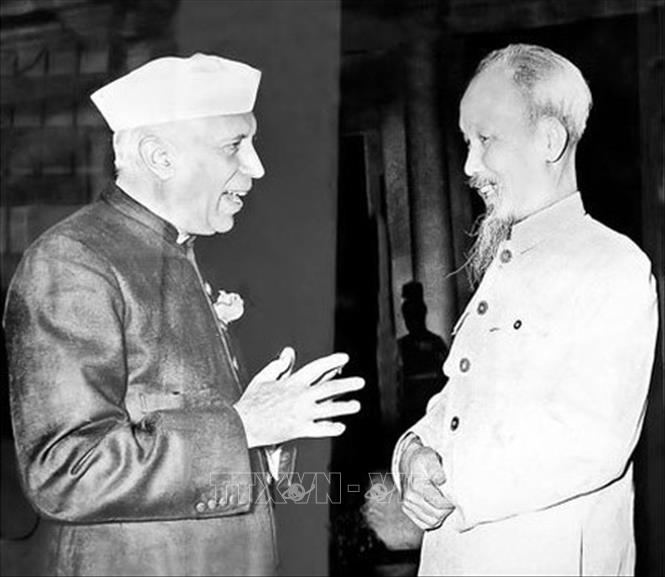Trong ảnh: Chủ tịch Hồ Chí Minh và Thủ tướng Ấn Độ Jawaharlal Nehru, hai nhà lãnh đạo đặt nền móng cho quan hệ Việt Nam - Ấn Độ. Ảnh: TTXVN