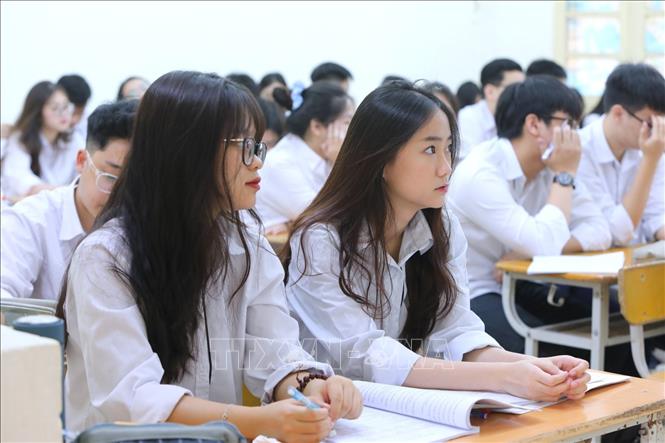 Học sinh không bắt buộc đeo khẩu trang và giãn cách trong lớp học - Ảnh  thời sự trong nước - Văn hoá & Xã hội - Thông tấn xã Việt Nam (TTXVN)