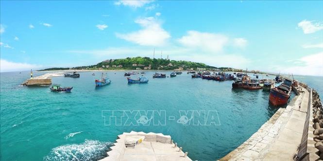 Trong ảnh: Đảo Bạch Long Vĩ (Hải Phòng). Ảnh: Lâm Khánh – TTXVN