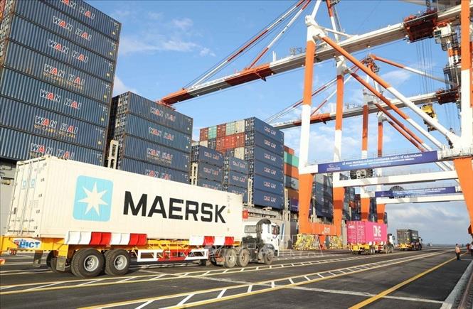 Trong ảnh: Cảng Container Quốc tế Tân Cảng Hải Phòng (TC-HICT) là cảng biển nước sâu đầu tiên tại khu vực phía Bắc, nằm tại cửa Lạch Huyện, Sông Chanh thuộc địa phận thị trấn Cát Hải, huyện Cát Hải, Hải Phòng. Ảnh: Thống Nhất – TTXVN