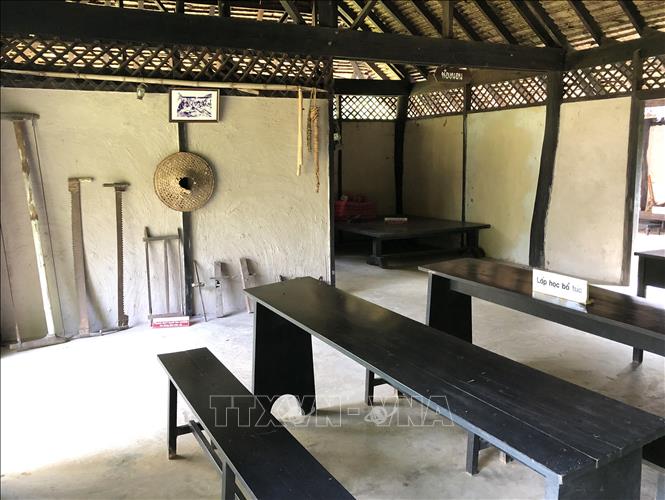 Trong ảnh: Lớp học bổ túc do Bác Hồ tổ chức cho bà con Việt kiều. Ảnh: Ngọc Quang – PV TTXVN tại Thái Lan.