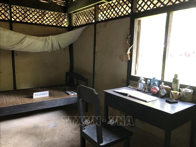 Trong ảnh: Phòng ngủ của Bác Hồ được phục dựng tại khu di tích. Ảnh: Ngọc Quang – PV TTXVN tại Thái Lan.