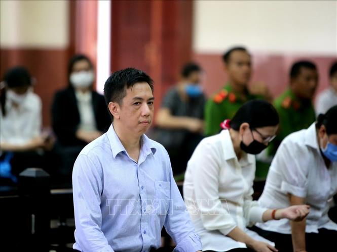 Trong ảnh: Bị cáo Võ Mạnh Cường (nguyên Giám đốc Công ty Trách nhiệm hữu hạn Thương mại hàng hải Quốc tế H&C) kháng cáo xin giảm nhẹ hình phạt. Ảnh: Thành Chung - TTXVN