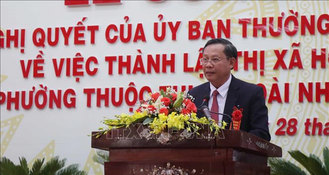 Trong ảnh: Bí thư Đảng ủy thị xã Hoài Nhơn Phạm Trương phát biểu tại buổi lễ. Ảnh: Phạm Kha – TTXVN.