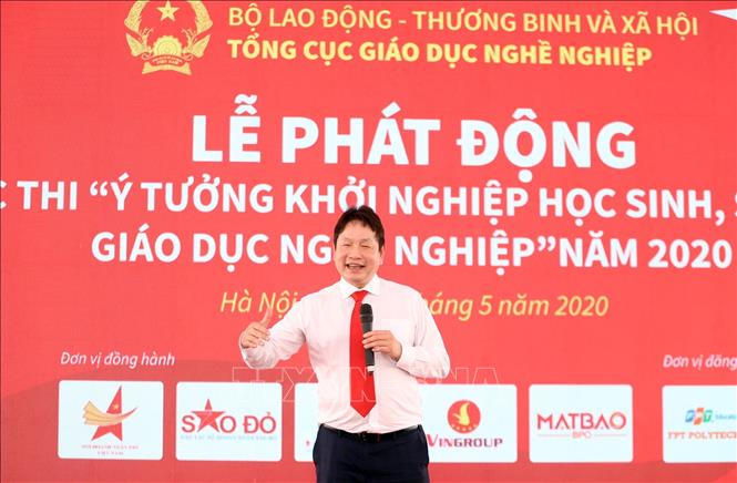 Trong ảnh: Ông Trương Gia Bình, Chủ tịch Tập đoàn FPT (đại diện doanh nghiệp) phát biểu tại Lễ phát động. Ảnh: Anh Tuấn – TTXVN