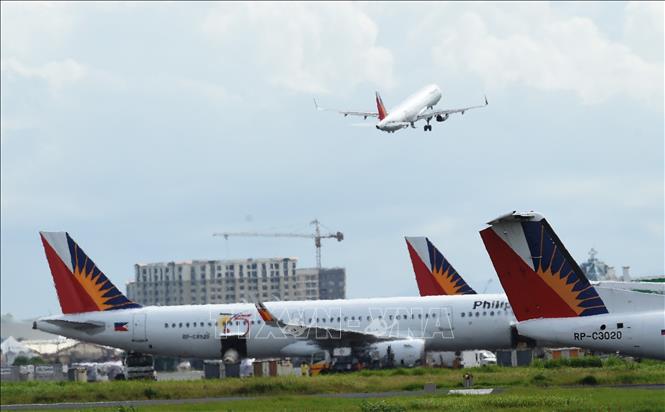 Trong ảnh (tư liệu): Máy bay của Hãng hàng không quốc gia Philippines (PAL) cất cánh từ sân bay quốc tế Manila, Philippines. Ảnh: AFP/ TTXVN