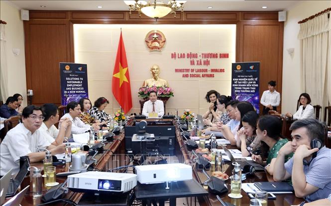Trong ảnh: Quang cảnh Hội thảo tại điểm cầu Hà Nội. Ảnh: Anh Tuấn – TTXVN