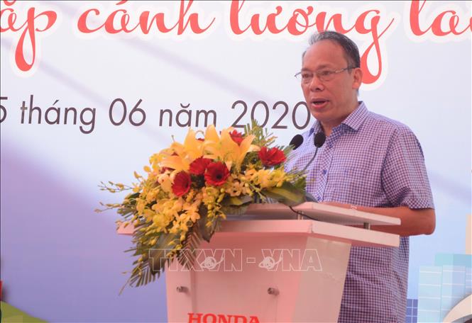 Trong ảnh: Đại diện lãnh đạo Ủy Ban An toàn giao thông Quốc gia phát biểu tại buổi lễ. Ảnh: Văn Dũng- TTXVN