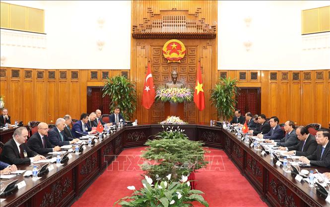 Trong ảnh: Thủ tướng Nguyễn Xuân Phúc hội đàm với Thủ tướng Thổ Nhĩ Kỳ Binali Yildirim thăm chính thức Việt Nam từ ngày 22-24/8/2017. Ảnh: Thống Nhất-TTXVN 