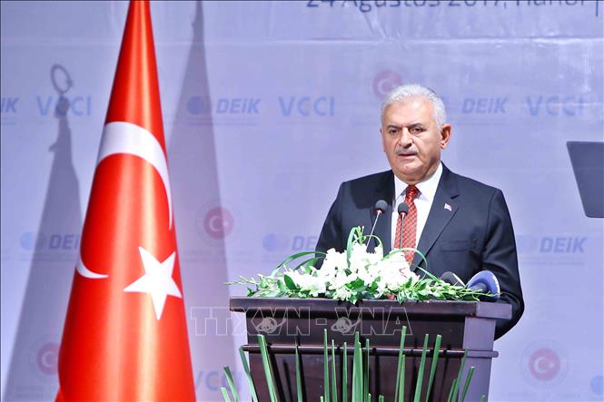 Trong ảnh: Thủ tướng Thổ Nhĩ Kỳ Binali Yildirim phát biểu tại Diễn đàn doanh nghiệp Việt Nam - Thổ Nhĩ Kỳ, ngày 24/8/2017, trong chuyến thăm chính thức Việt Nam. Ảnh: Minh Quyết – TTXVN