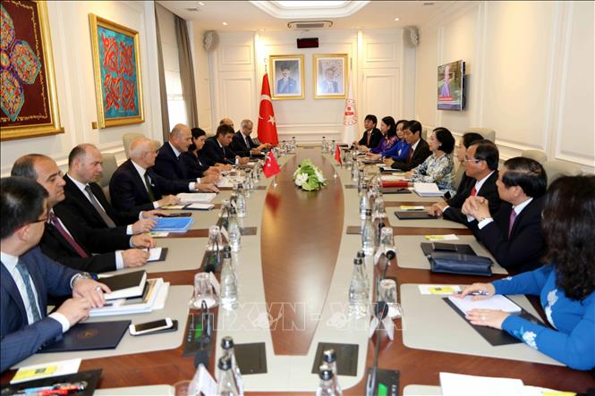 Trong ảnh: Trưởng Ban Dân vận Trung ương Trương Thị Mai làm việc với lãnh đạo Bộ Nội vụ Thổ Nhĩ Kỳ trong chuyến thăm và làm việc tại Thổ Nhĩ Kỳ từ ngày 21-25/8/2019. Ảnh: Ngự Bình - TTXVN