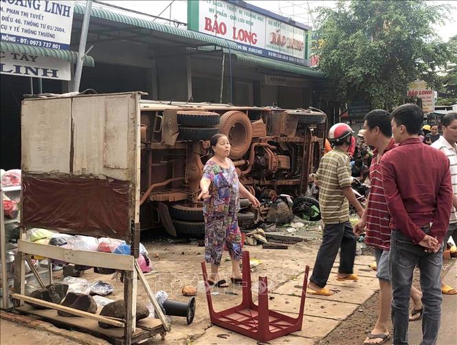 Trong ảnh: Hiện trường vụ tai nạn. Ảnh: TTXVN phát