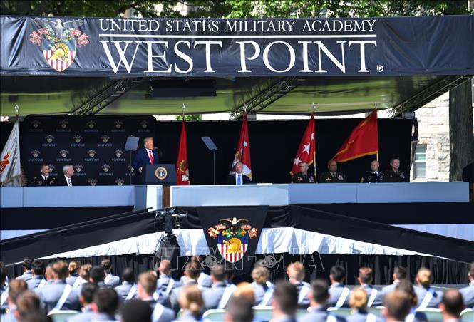 Tổng thống Donald Trump: Nhiệm vụ của quân đội là "bảo vệ ...