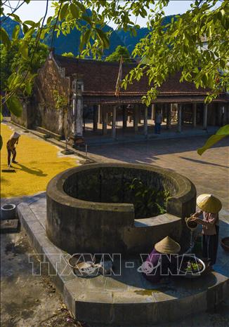 Trong ảnh: Giếng làng cổ tại huyện Hoa Lư. Ảnh: Minh Đức - TTXVN