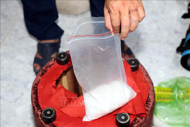 Trong ảnh: Số ma túy đá bị thu giữ trong vụ án. Ảnh: TTXVN phát