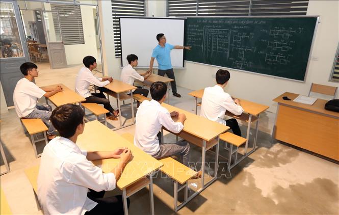Trong ảnh: Lớp học lý thuyết Điện công nghiệp của Trường Trung cấp Dân tộc nội trú tỉnh Thái Nguyên. Ảnh: Anh Tuấn – TTXVN