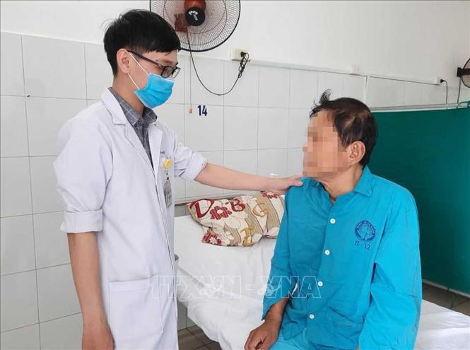 Trong ảnh: Bệnh nhân ghép thận hồi phục sau khi phẫu thuật. Ảnh: TTXVN phát