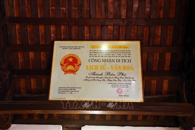 Trong ảnh: Di tích Thành Bản Phủ được công nhận năm 1981. Ảnh: Phan Tuấn Anh - TTXVN