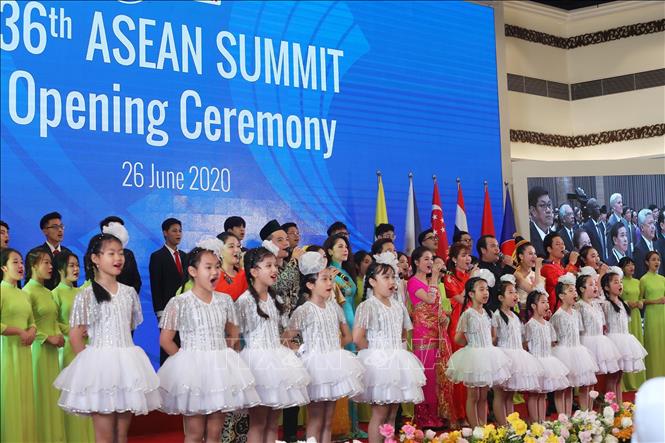 Photo: A view of the flag salute ritual during the summit’s opening ceremony. VNA Photo