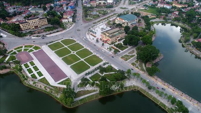 Trong ảnh: Quảng trường Km5 (Quảng trường 19-8), thành phố Yên Bái. Ảnh: Đức Tưởng - TTXVN
