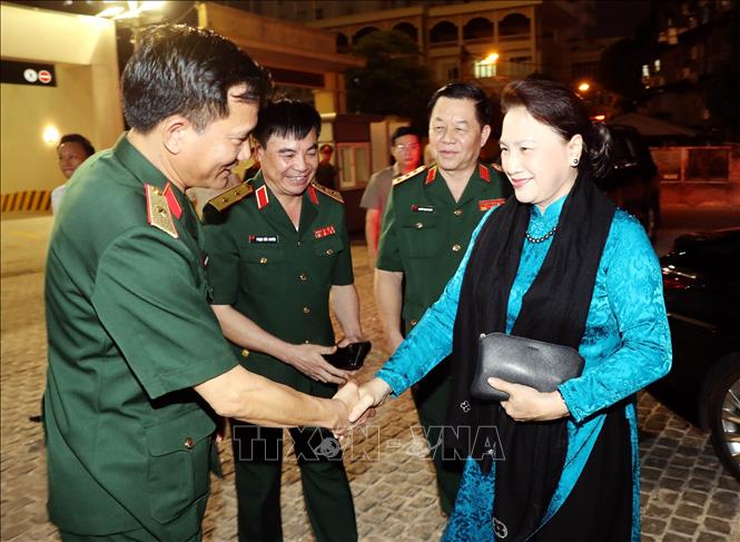 Trong ảnh: Chủ tịch Quốc hội Nguyễn Thị Kim Ngân đến dự Chương trình. Ảnh: Trọng Đức - TTXVN