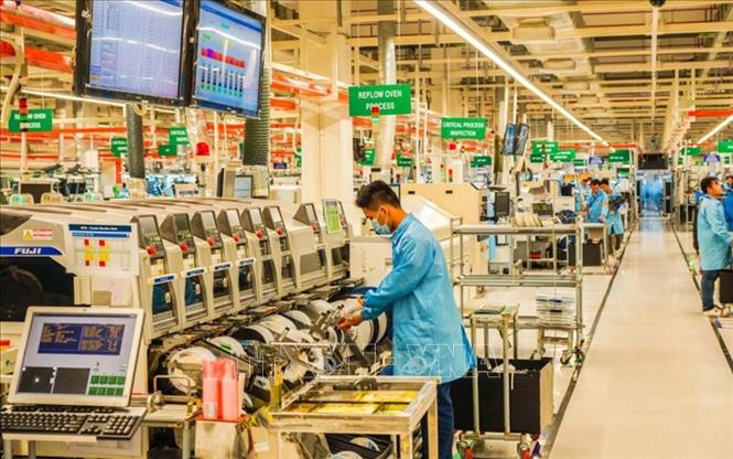 Trong ảnh: Công ty Jabil Việt Nam (Hoa Kỳ) chuyên sản xuất các thiết bị điện tử, có nhà máy đặt tại Khu Công nghệ cao TP. Hồ Chí Minh. Ảnh: TTXVN phát