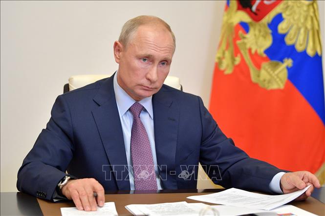 Trong ảnh: Tổng thống Nga Vladimir Putin chủ trì một cuộc họp trực tuyến ở ngoại ô Moskva ngày 2/7/2020. Ảnh: AFP/TTXVN