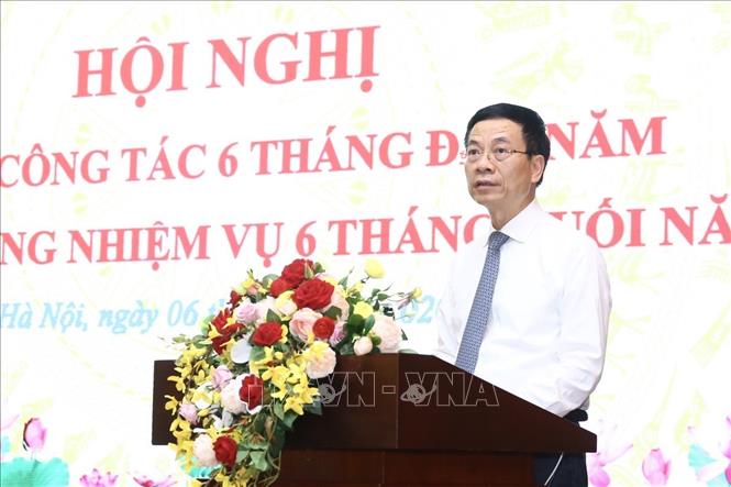 Trong ảnh: Bộ trưởng Bộ Thông tin và Truyền thông Nguyễn Mạnh Hùng phát biểu. Ảnh: Minh Quyết - TTXVN