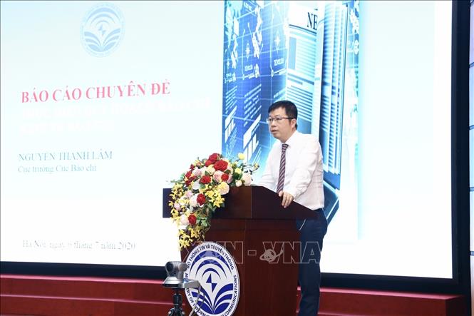Trong ảnh: Ông Nguyễn Thanh Lâm, Cục trưởng Cục Báo chí trình bày báo cáo chuyên đề về việc thực hiện quy hoạch báo chí, kinh tế báo chí. Ảnh: Minh Quyết - TTXVN