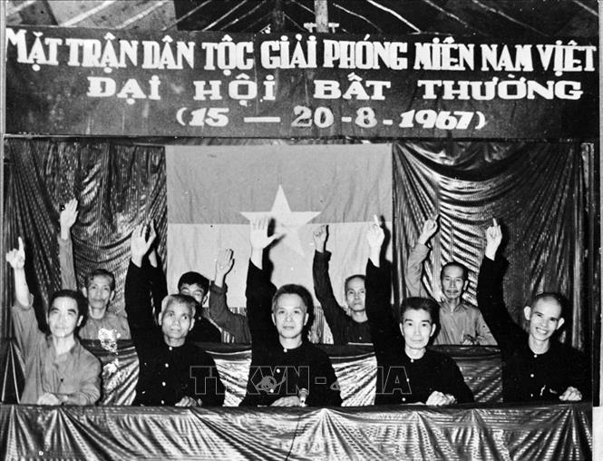 Trong ảnh: Đại hội Mặt trận Dân tộc Giải phóng miền Nam Việt Nam (15 - 20/8/1967) nhất trí thông qua cuơng lĩnh chính trị của Mặt trận. Ảnh: TTXGP