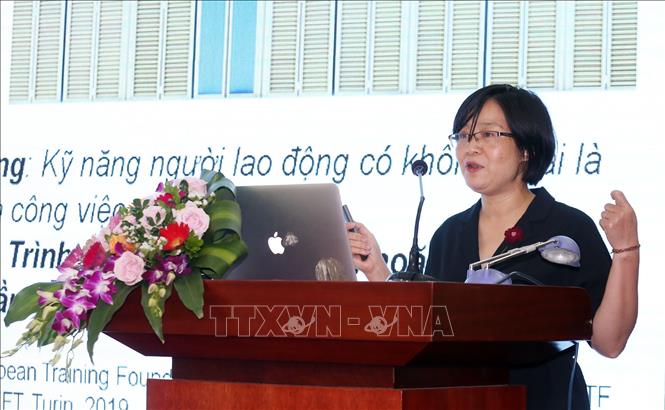 Trong ảnh: Bà Phạm Việt Hà, Trưởng nhóm hỗ trợ trường Cao đẳng chất lượng cao phát biểu tại Hội thảo. Ảnh: Anh Tuấn – TTXVN
