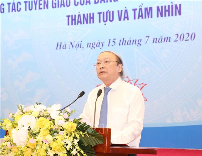 Trong ảnh: Đồng chí Võ Văn Phuông, Uỷ viên Trung ương Đảng, Phó Trưởng Ban Thường trực Ban Tuyên giáo Trung ương phát biểu tại hội thảo. Ảnh: Phương Hoa - TTXVN