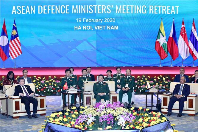 Hội nghị hẹp Bộ trưởng Quốc phòng các nước ASEAN (ADMM) diễn ra từ 18-21/2/2020 tại Hà Nội, mở đầu cho các hoạt động, hội nghị quốc phòng - quân sự ASEAN cấp Bộ trưởng trong Năm Chủ tịch ASEAN 2020 của Việt Nam. Trong ảnh: Đại tướng Ngô Xuân Lịch, Uỷ viên Bộ Chính trị, Phó Bí thư Quân uỷ Trung ương, Bộ trưởng Bộ Quốc phòng Việt Nam phát biểu khai mạc. Ảnh: Dương Giang - TTXVN