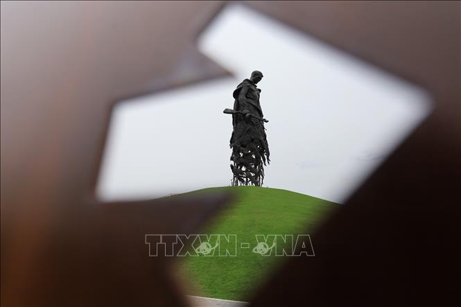 Trong ảnh: Tượng đài được xây dựng nhằm tôn vinh những người lính Xô viết hy sinh trong các trận đánh ở Tver. Ảnh: Trần Hiếu - Pv TTXVN tại LB Nga