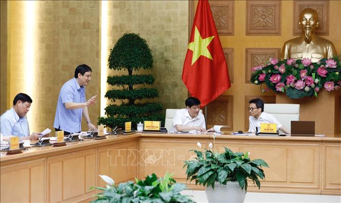 Trong ảnh: Phó Chánh Văn phòng Trung ương Đảng Nguyễn Đắc Vinh phát biểu tại cuộc họp. Ảnh: Dương Giang-TTXVN