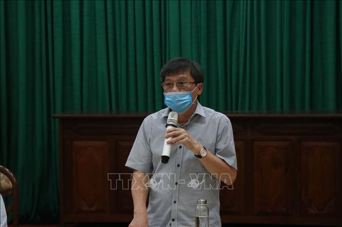 Trong ảnh: Ông Phạm Mạnh Cường, Giám đốc Sở Y tế thông tin về trường hợp đầu tiên nghi nhiễm Covid-19 tại Hải Dương. Ảnh: Mạnh Tú - TTXVN