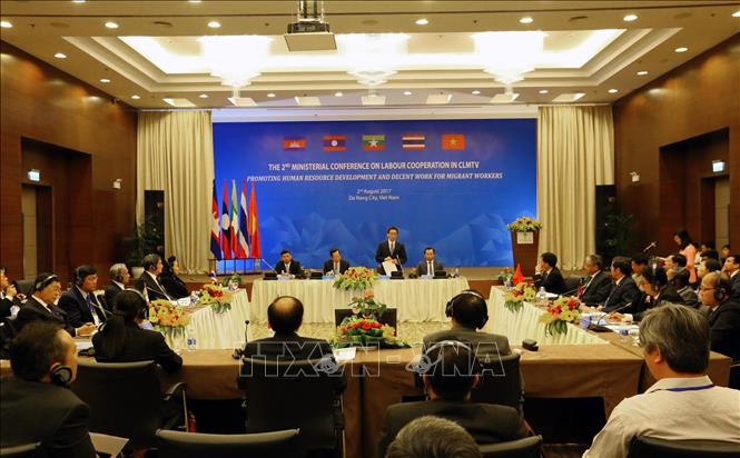 Trong ảnh: Hội nghị Bộ trưởng về hợp tác lao động CLMVT (Campuchia, Lào, Myanmar, Việt Nam và Thái Lan) lần thứ 2, ngày 2/8/2017, tại Đà Nẵng Ảnh: Anh Tuấn – TTXVN