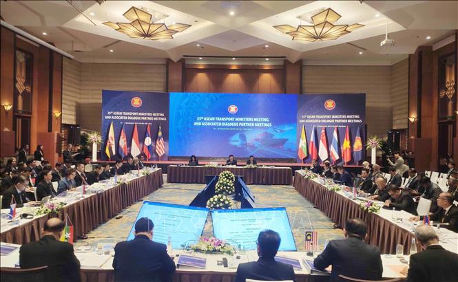 Trong ảnh: Hội nghị Bộ trưởng Giao thông vận tải ASEAN lần thứ 25 (ATM 25), ngày 14/11/2019, tại Hà Nội. Ảnh: Huy Hùng – TTXVN