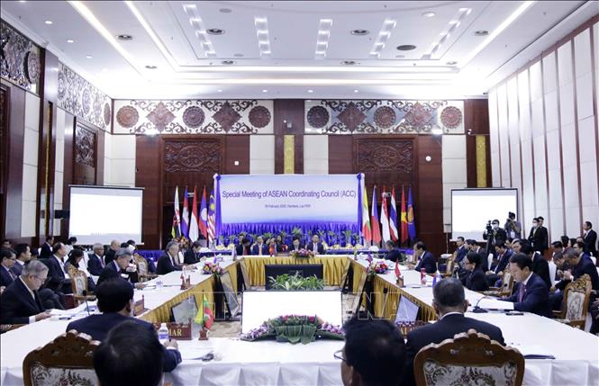 Trong ảnh: Sáng 20/2/2020, cuộc họp đặc biệt của Hội đồng điều phối ASEAN diễn ra tại thủ đô Vientiane (Lào). Phó Thủ tướng, Bộ trưởng Ngoại giao Phạm Bình Minh dẫn đầu đoàn Việt Nam chủ trì cuộc họp. Ảnh: Phạm Kiên - TTXVN 