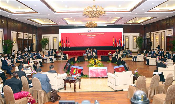 Trong ảnh: Hội nghị Bộ trưởng Kinh tế ASEAN hẹp (AEM) lần thứ 26, ngày 10/3/2020, tại Đà Nẵng dưới sự chủ trì của Bộ trưởng Bộ Công Thương Trần Tuấn Anh. Ảnh: Trần Lê Lâm – TTXVN
