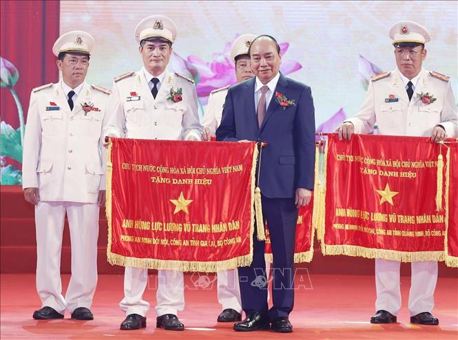 Thủ tướng Nguyễn Xuân Phúc dự Đại hội thi đua "Vì an ninh ...