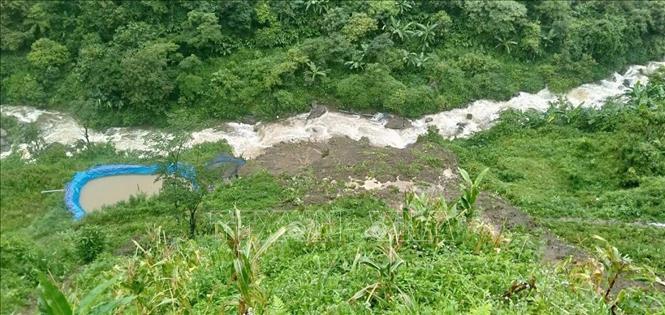 Photo: A view of the landslide that causes one 40-year-old man of Dao ethnic group missing in Ngu Chi Son commune, Sa Pa town.