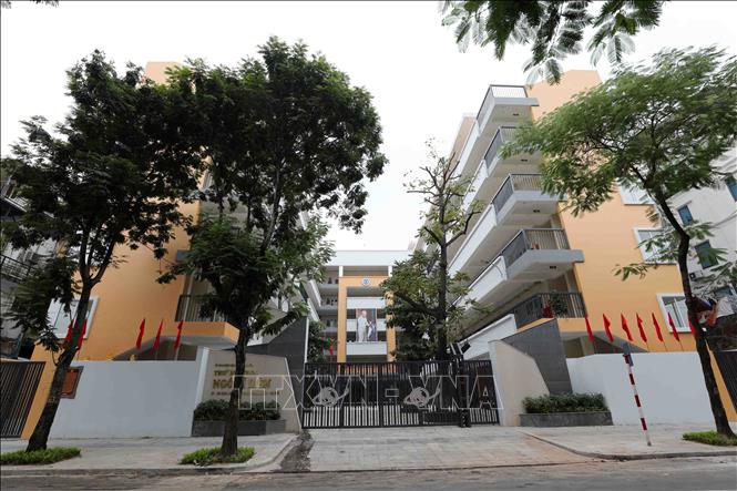Trong ảnh: Trường THCS Ngô Sĩ Liên, quận Hoàn Kiếm được xây mới khang trang, hiện đại với trang thiết bị dạy học đồng bộ sẵn sàng cho năm học mới 2020 - 2021. Ảnh: Thanh Tùng - TTXVN